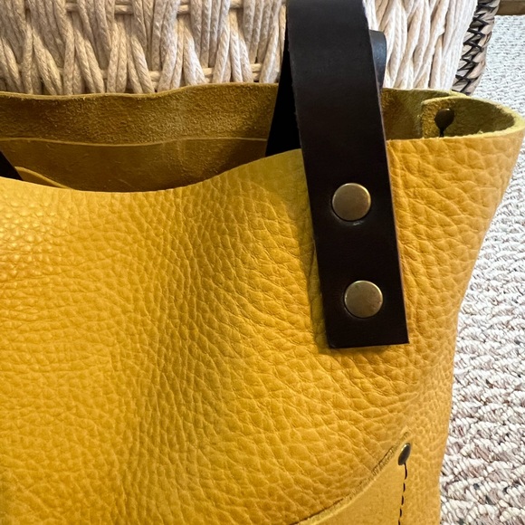 Portland Leather Goods Pomelo Medium Classic Tote - Picture 3 of 13